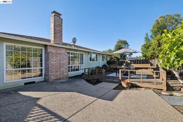 23719 Nevada Rd, Hayward, CA 94541