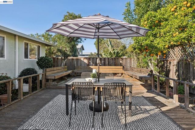 23719 Nevada Rd, Hayward, CA 94541