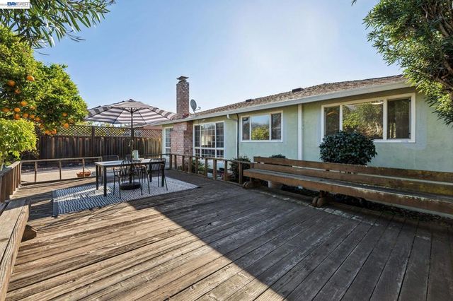 23719 Nevada Rd, Hayward, CA 94541