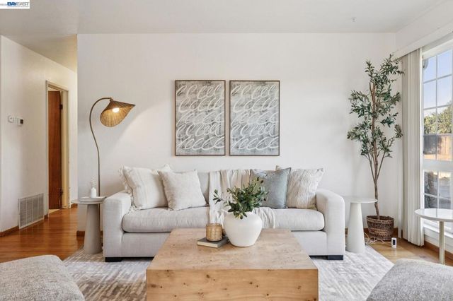 23719 Nevada Rd, Hayward, CA 94541