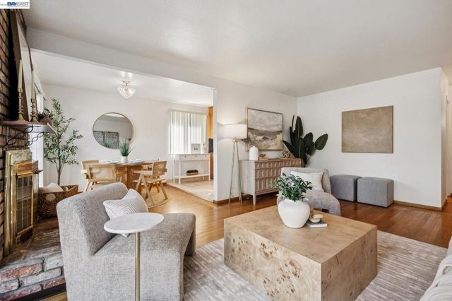 23719 Nevada Rd, Hayward, CA 94541