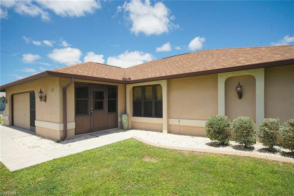 1301 SE 26th TER, CAPE CORAL, FL 33904 — photo 2