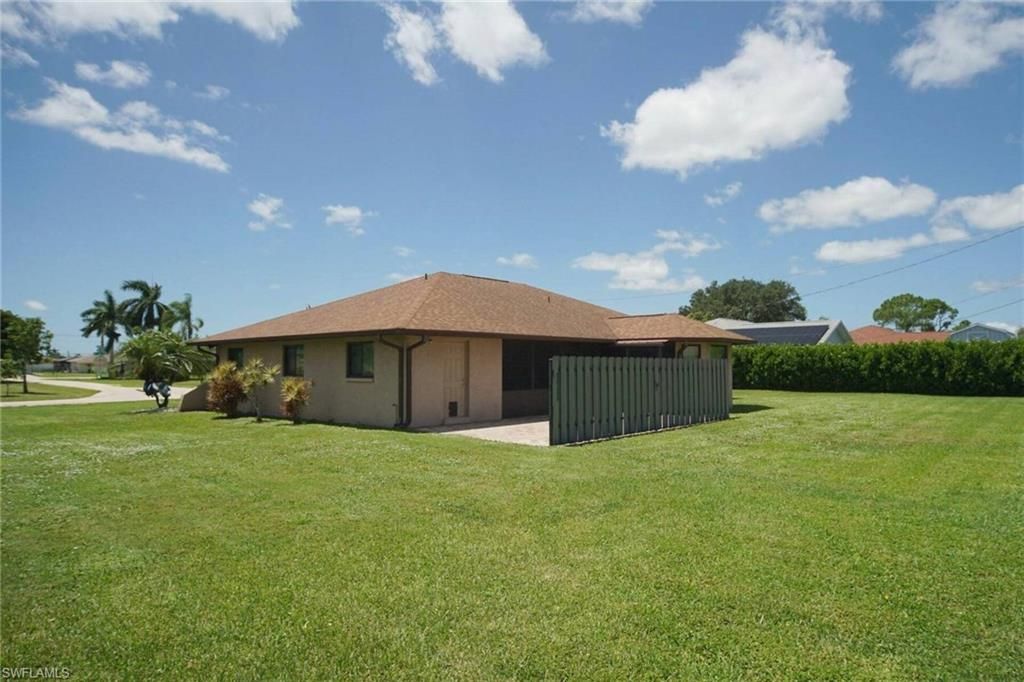 1301 SE 26th TER, CAPE CORAL, FL 33904 — photo 3
