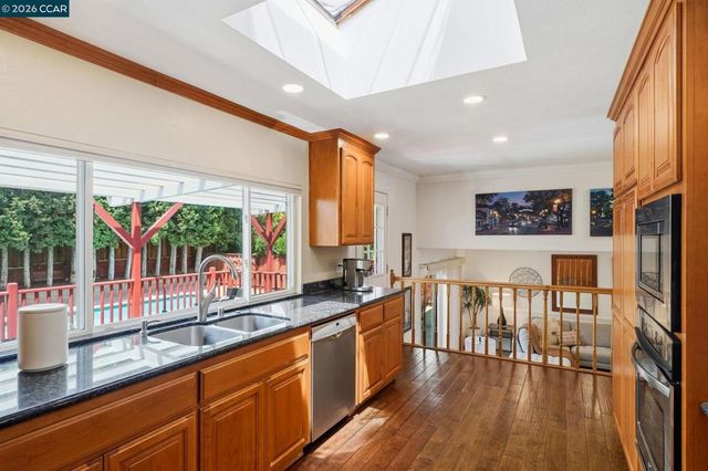 491 Ewing Dr, Pleasanton, CA 94566