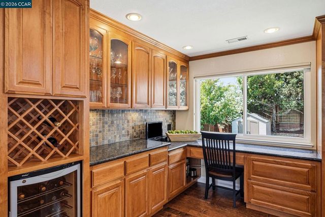 491 Ewing Dr, Pleasanton, CA 94566