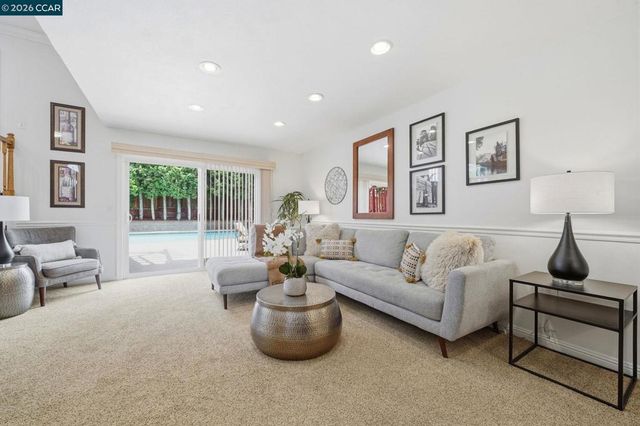 491 Ewing Dr, Pleasanton, CA 94566