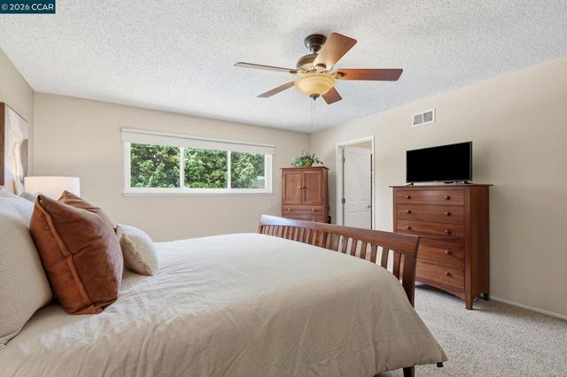 491 Ewing Dr, Pleasanton, CA 94566
