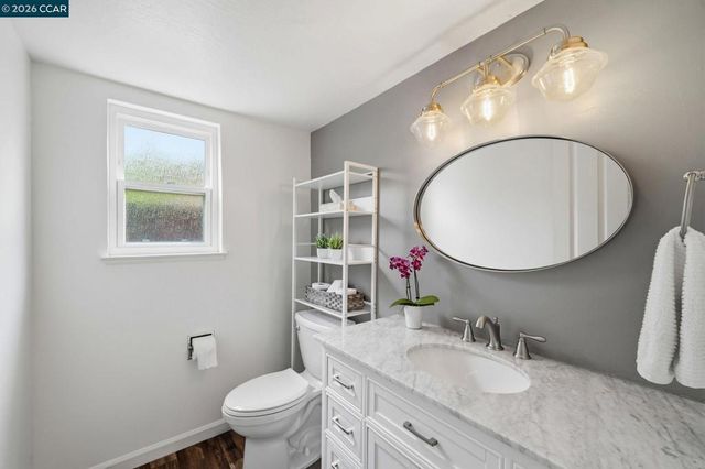491 Ewing Dr, Pleasanton, CA 94566