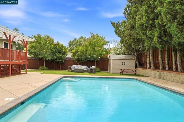 491 Ewing Dr, Pleasanton, CA 94566