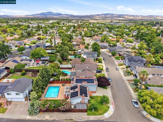491 Ewing Dr, Pleasanton, CA 94566