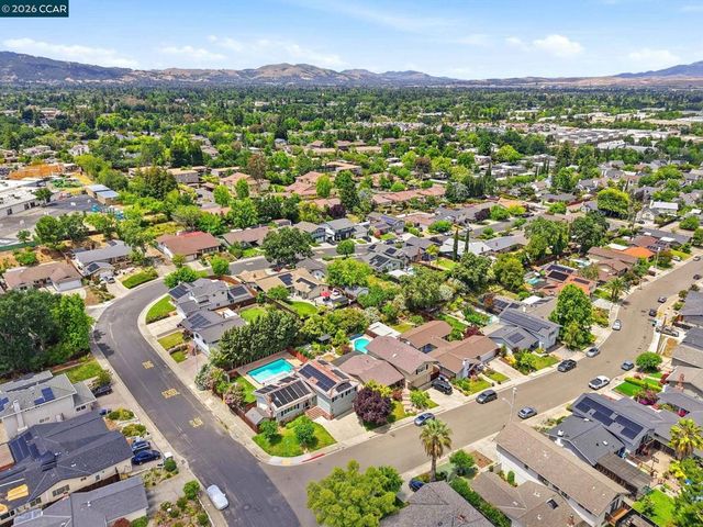 491 Ewing Dr, Pleasanton, CA 94566
