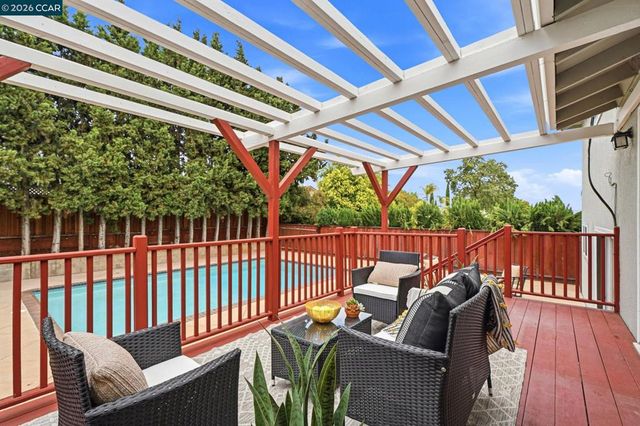 491 Ewing Dr, Pleasanton, CA 94566