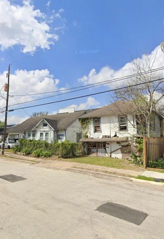 2610 Briley Street, Houston, TX 77004