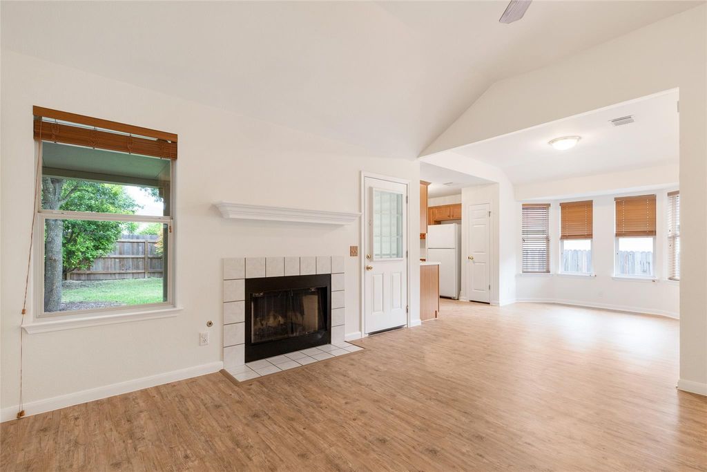 13806 Greinert DR, Pflugerville, TX 78660