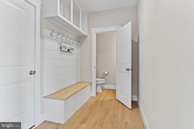 1010 EDORMA CT, Harrisburg, PA 17112