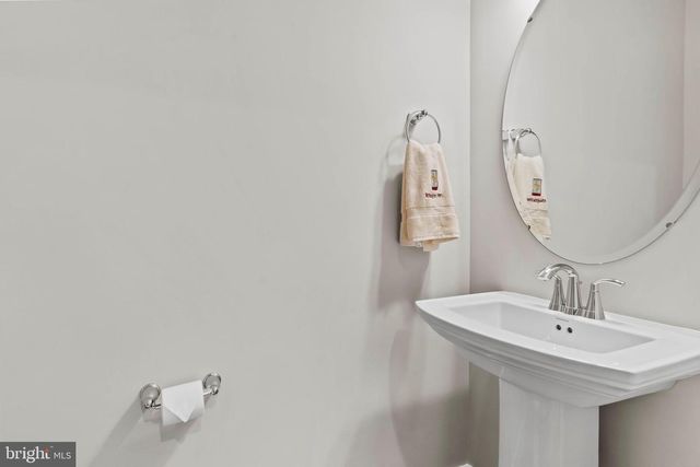 1010 EDORMA CT, Harrisburg, PA 17112