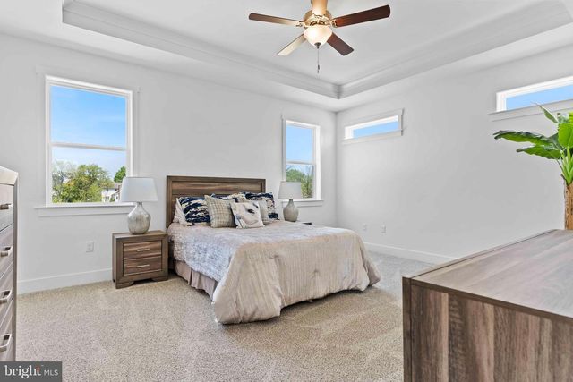 1010 EDORMA CT, Harrisburg, PA 17112