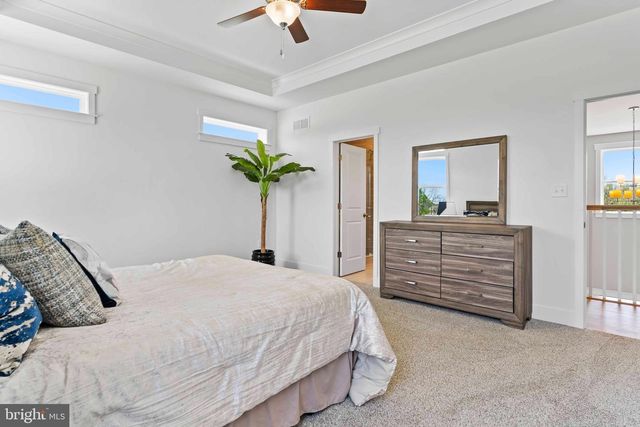 1010 EDORMA CT, Harrisburg, PA 17112