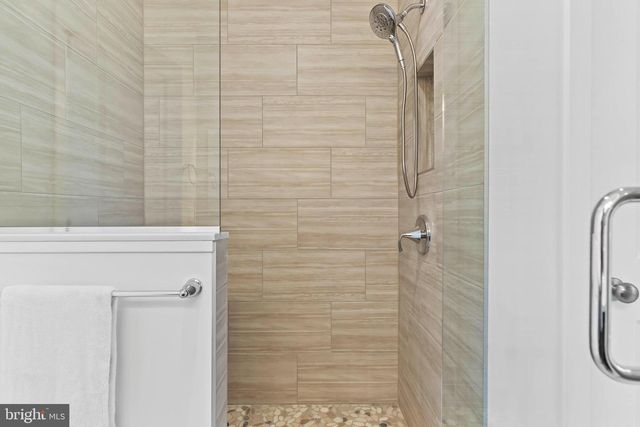 1010 EDORMA CT, Harrisburg, PA 17112