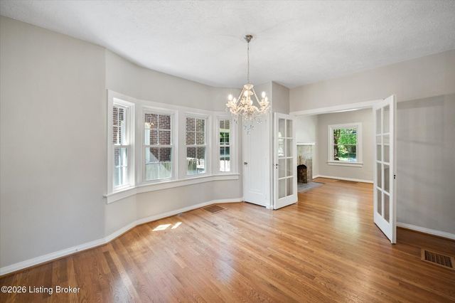 4513 S 6th St, Louisville, KY 40214