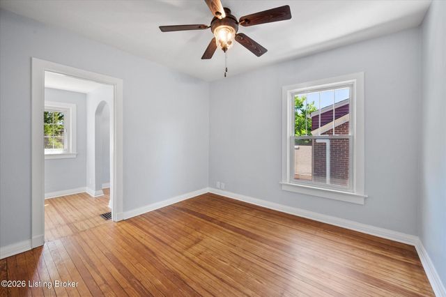 4513 S 6th St, Louisville, KY 40214