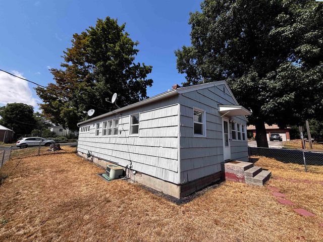 750 NW Charlotte St, Pullman, WA 99163