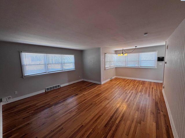 750 NW Charlotte St, Pullman, WA 99163