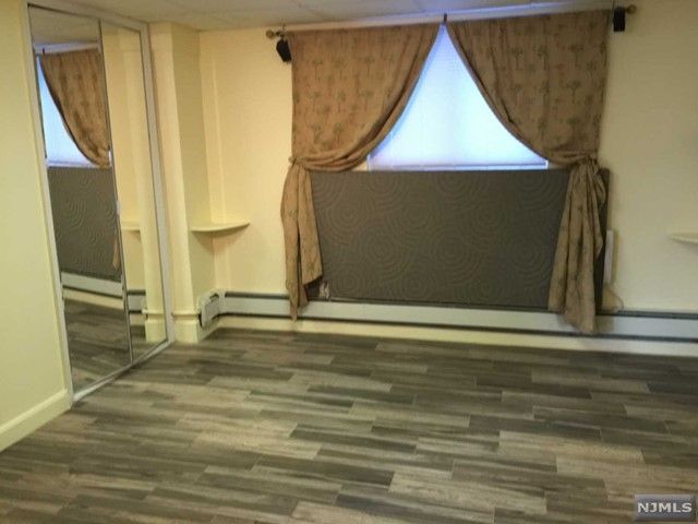 110 Queen Anne Road, Bogota, NJ 07603