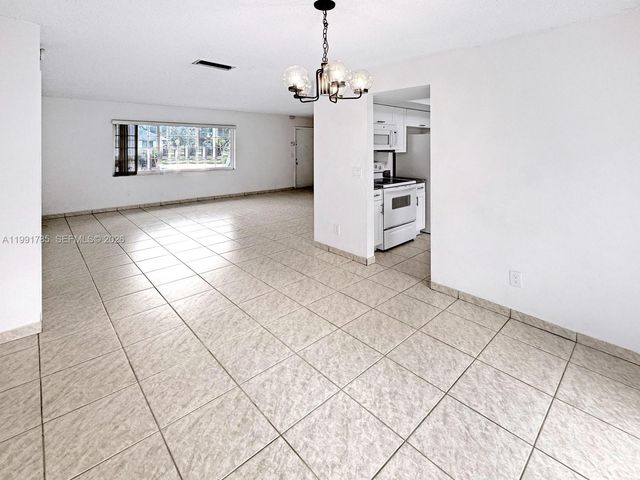 6802 SW 34th Ct, Miramar, FL 33023