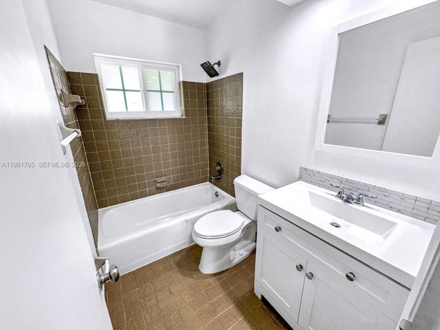 6802 SW 34th Ct, Miramar, FL 33023