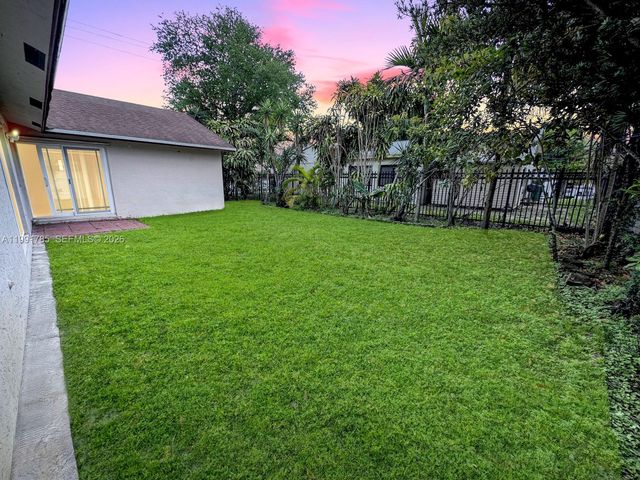 6802 SW 34th Ct, Miramar, FL 33023