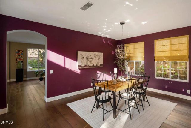 813 W Gabrielino Court, Altadena, CA 91001