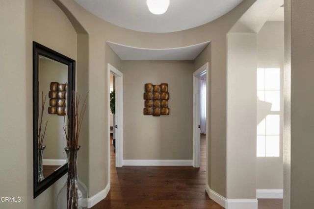 813 W Gabrielino Court, Altadena, CA 91001