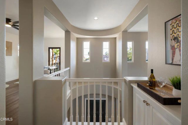 813 W Gabrielino Court, Altadena, CA 91001