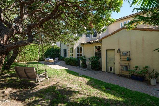813 W Gabrielino Court, Altadena, CA 91001