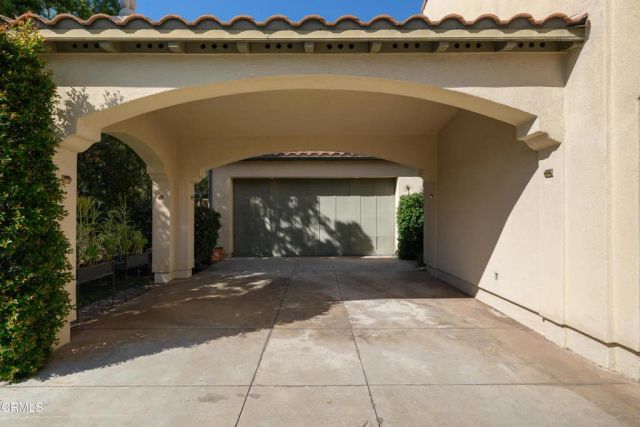 813 W Gabrielino Court, Altadena, CA 91001
