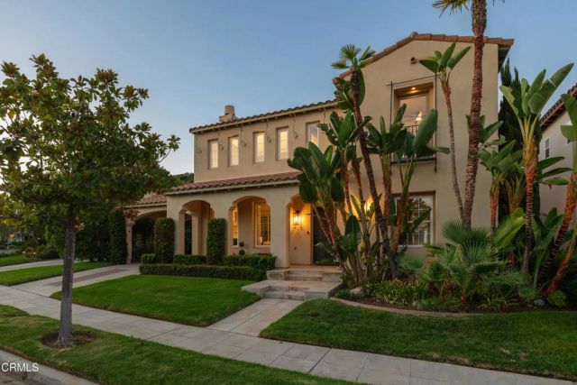 813 W Gabrielino Court, Altadena, CA 91001
