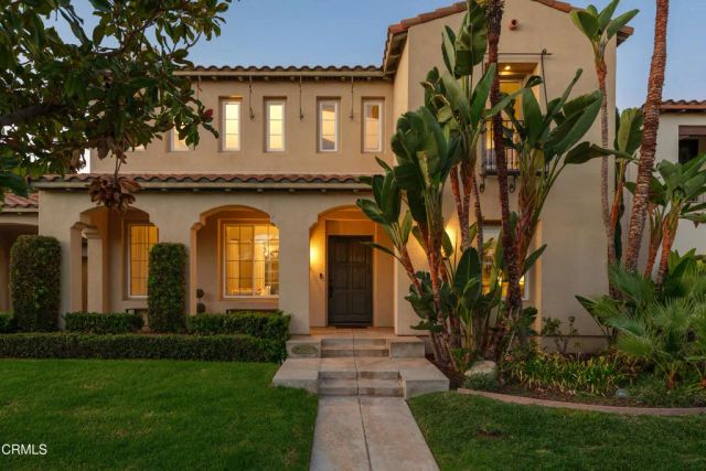 813 W Gabrielino Court, Altadena, CA 91001