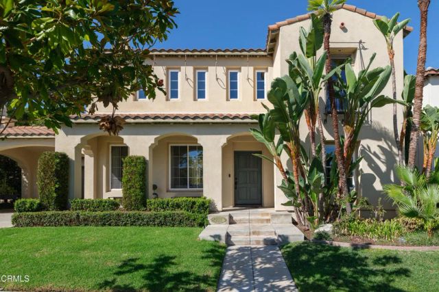 813 W Gabrielino Court, Altadena, CA 91001