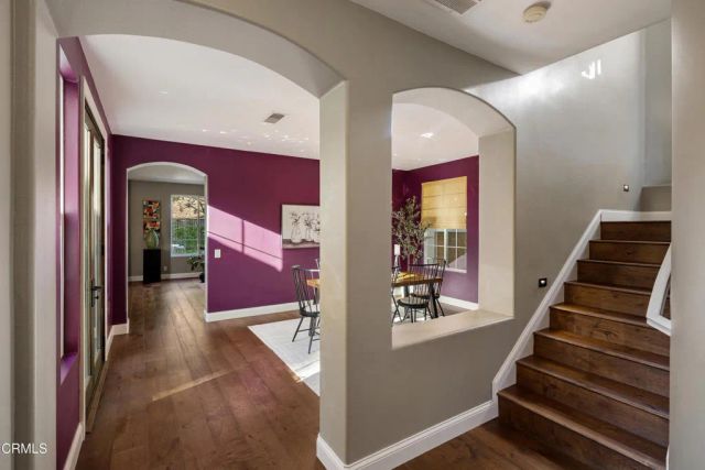 813 W Gabrielino Court, Altadena, CA 91001