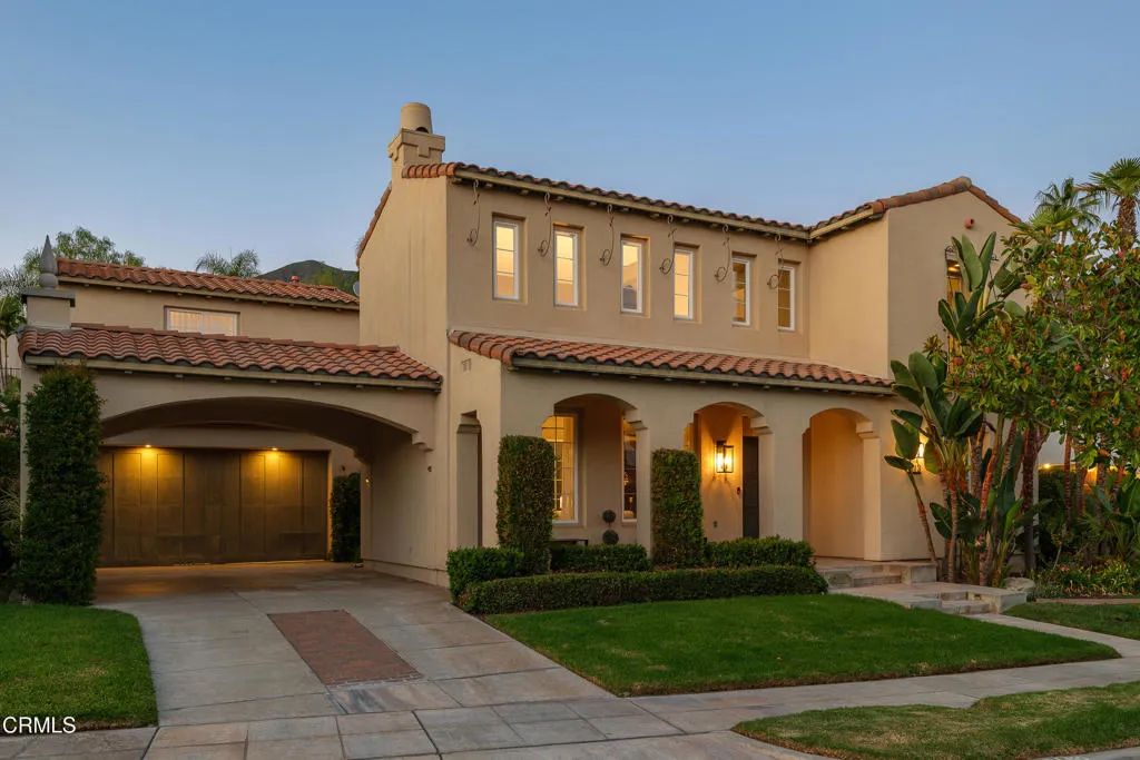 813 W Gabrielino Court, Altadena, CA 91001