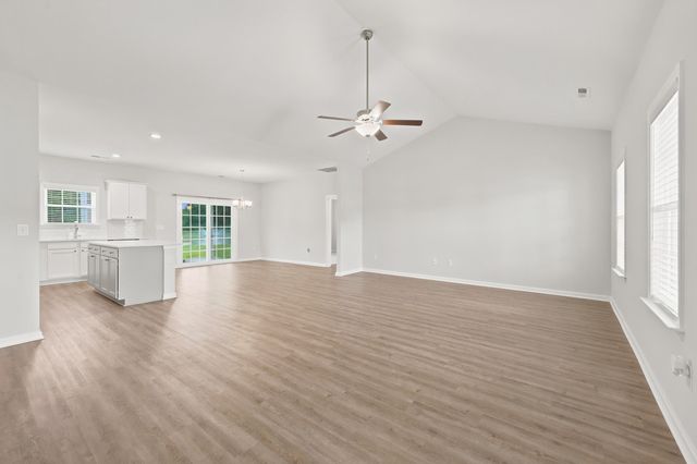 40 Little Peru Ct., Georgetown, SC 29440
