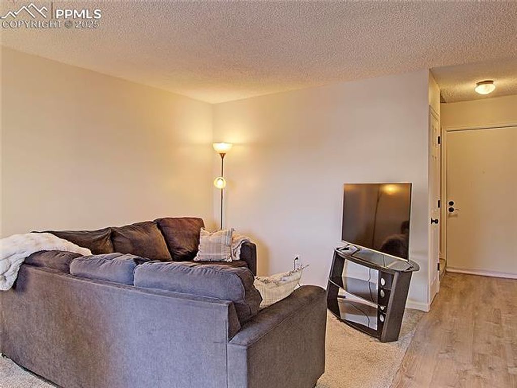 935 Saturn Drive 214, Colorado Springs, CO 80905 — photo 4
