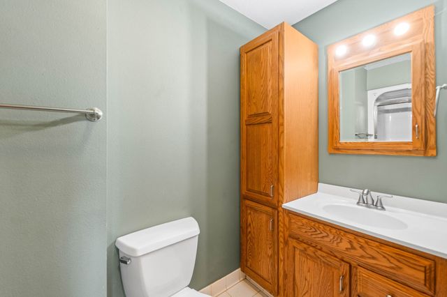 1428 N 7th Avenue E, Newton, IA 50208
