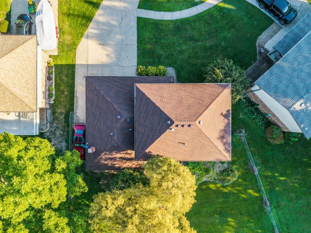 1428 N 7th Avenue E, Newton, IA 50208