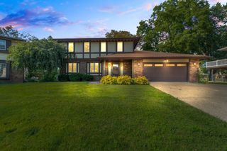 1428 N 7th Avenue E, Newton, IA 50208