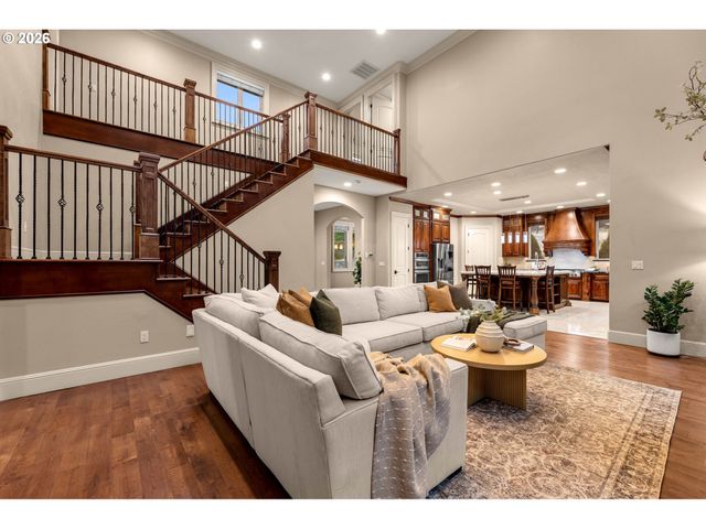 16025 Se PALERMO Ave, Happy Valley, OR 97086