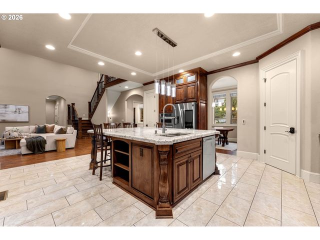 16025 Se PALERMO Ave, Happy Valley, OR 97086