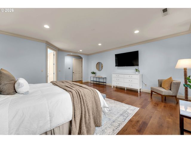 16025 Se PALERMO Ave, Happy Valley, OR 97086