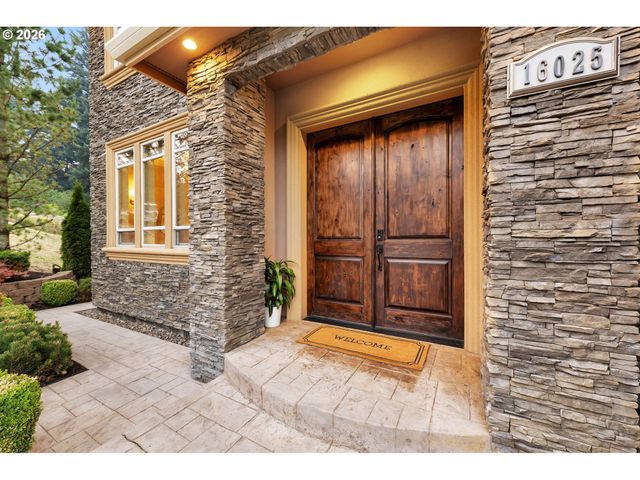 16025 Se PALERMO Ave, Happy Valley, OR 97086